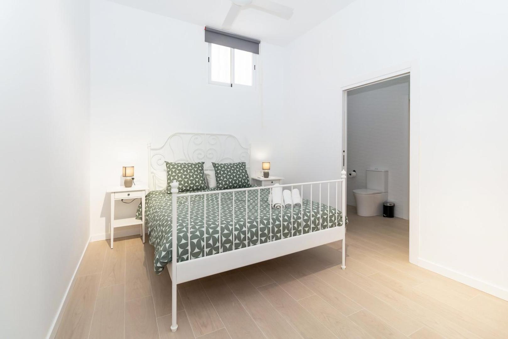 Guestready - Valencia's Vibrant Malvarrosa Apartament