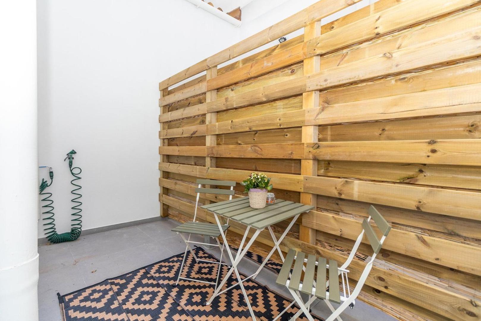 Guestready - Valencia's Vibrant Malvarrosa * Walencja